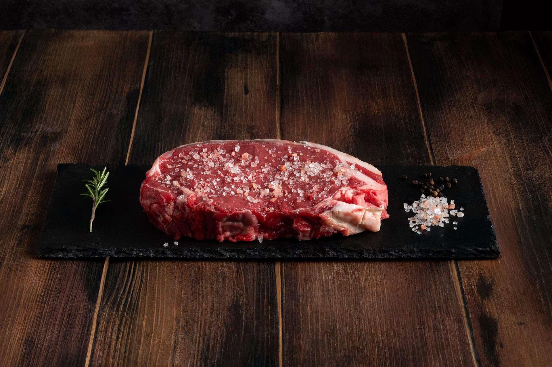 Bistecca con sale rosa
