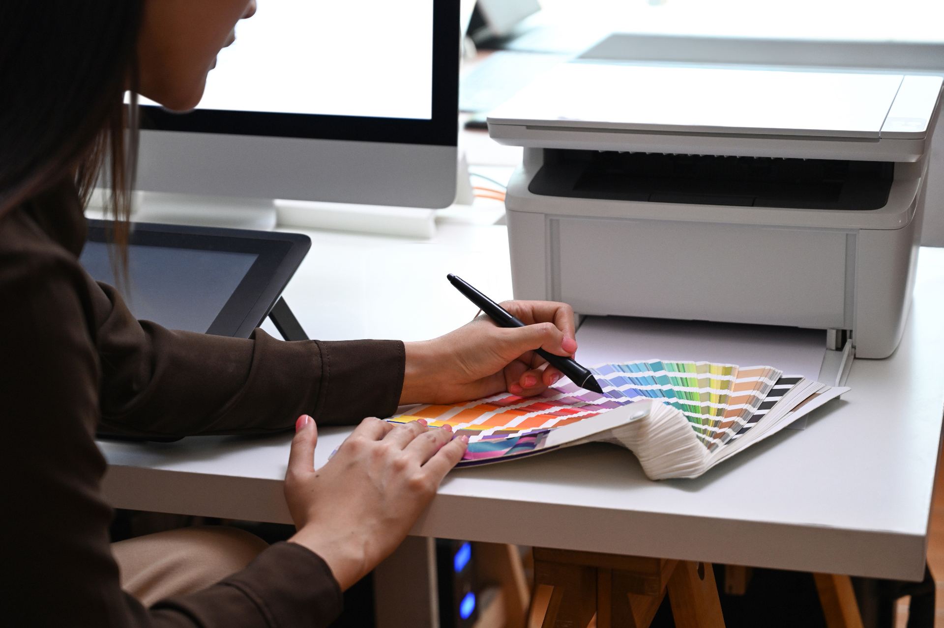 Brand & Graphic Design