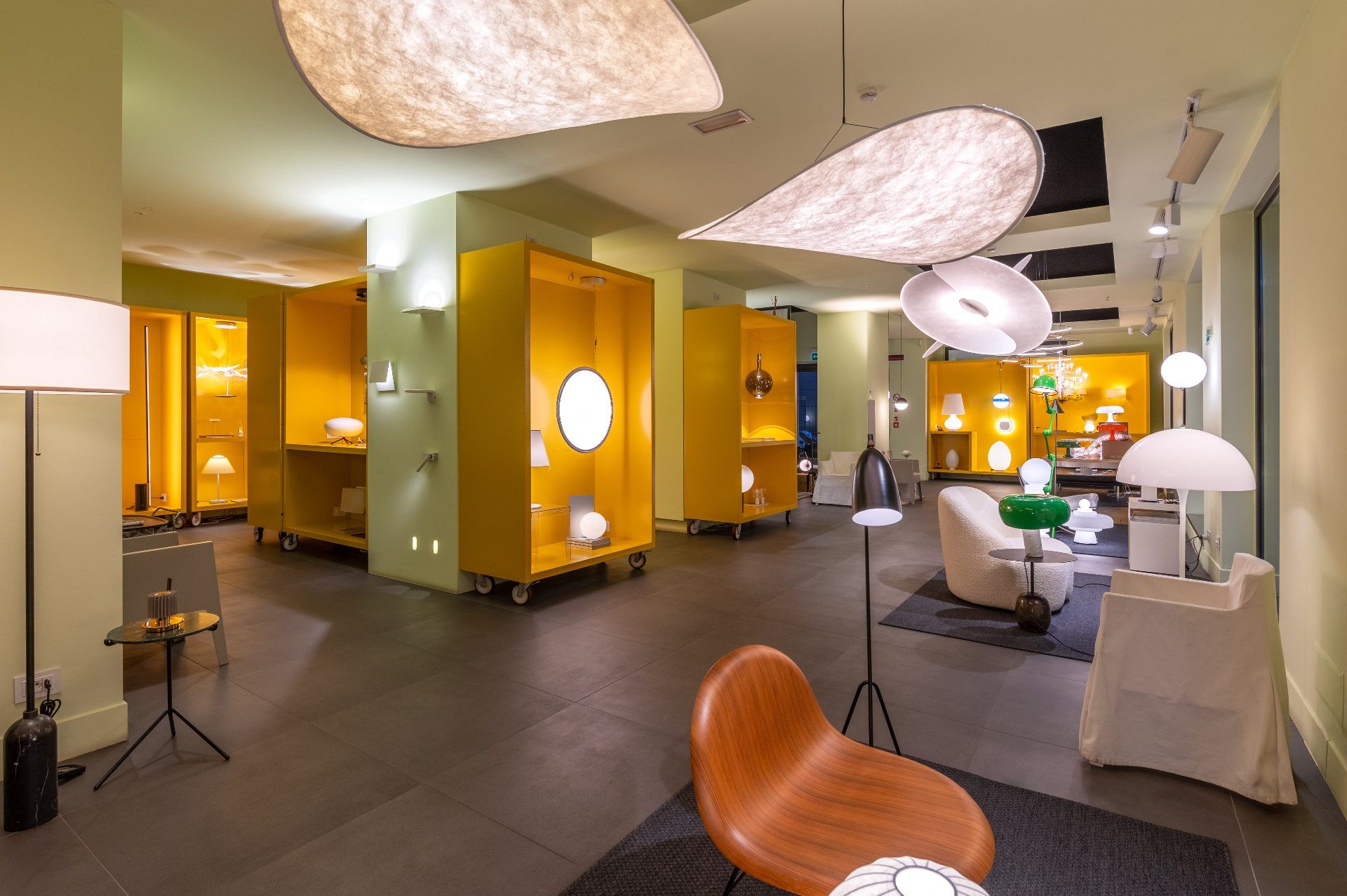 Showroom MECI Luce